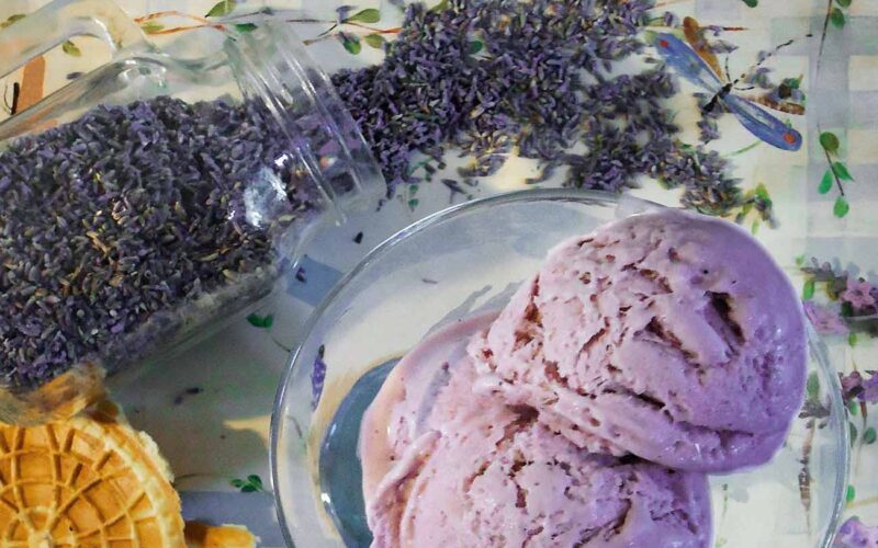 Helado de lavanda