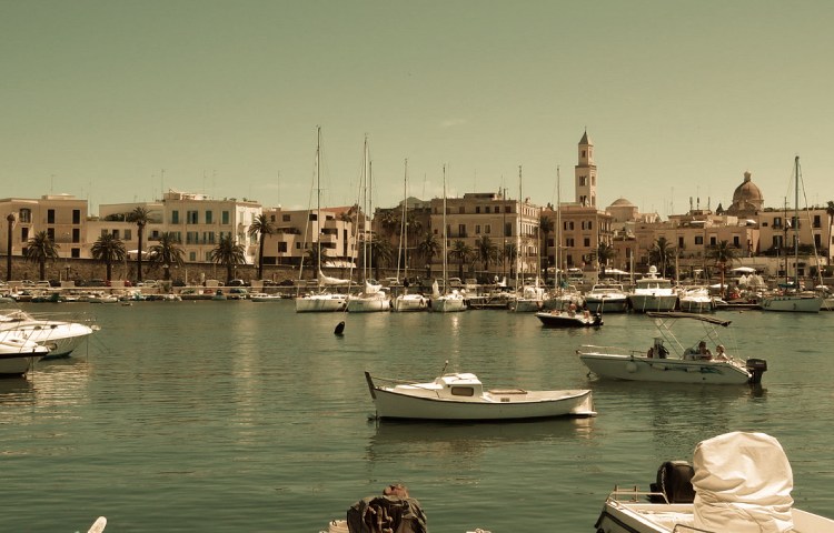 Cuál es la historia y origen de la ciudad de Bari