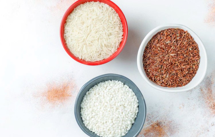 Diferencia nutricional entre arroz blanco e integral