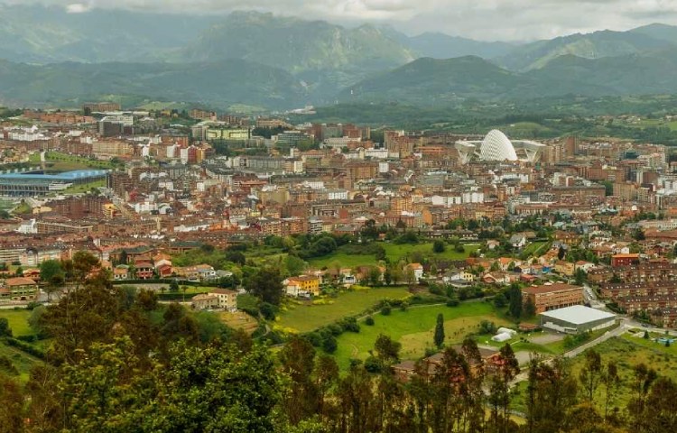 Cuál es el origen de Oviedo