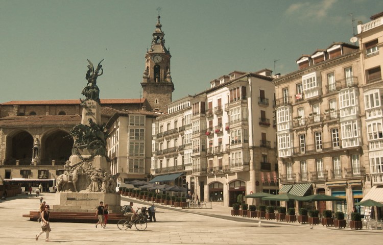 Cuál es el origen de Vitoria-Gasteiz