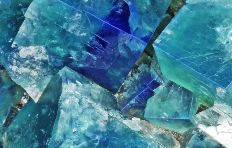 Ejemplos de minerales frágiles